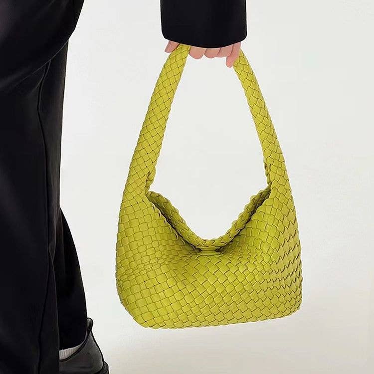 Schultertasche aus gewebtem veganem Leder